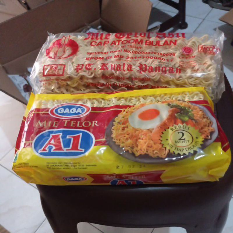 

Mie Atom cap Atom 200gr dan Mie Gaga A1 180gr_Mie Telor