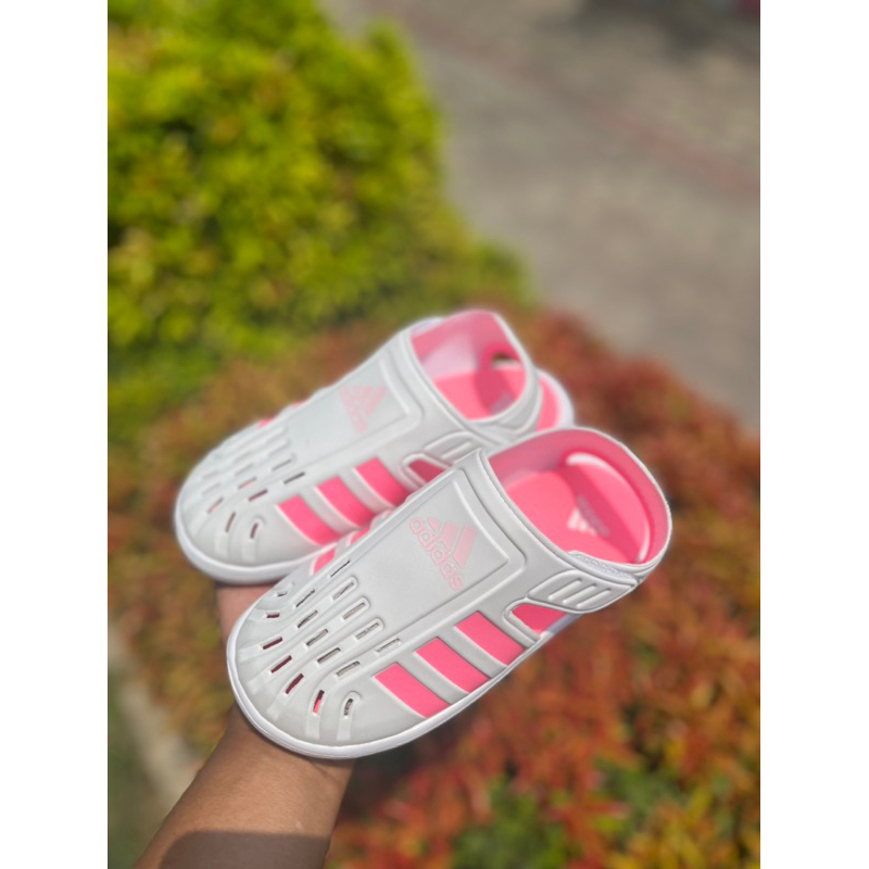 [cleosa.closet] ADIDAS CLOSED TOE WATER SANDALS SIZE 32 34