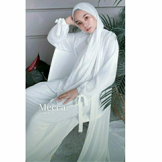 Mecca outer nissa khoirina puthic