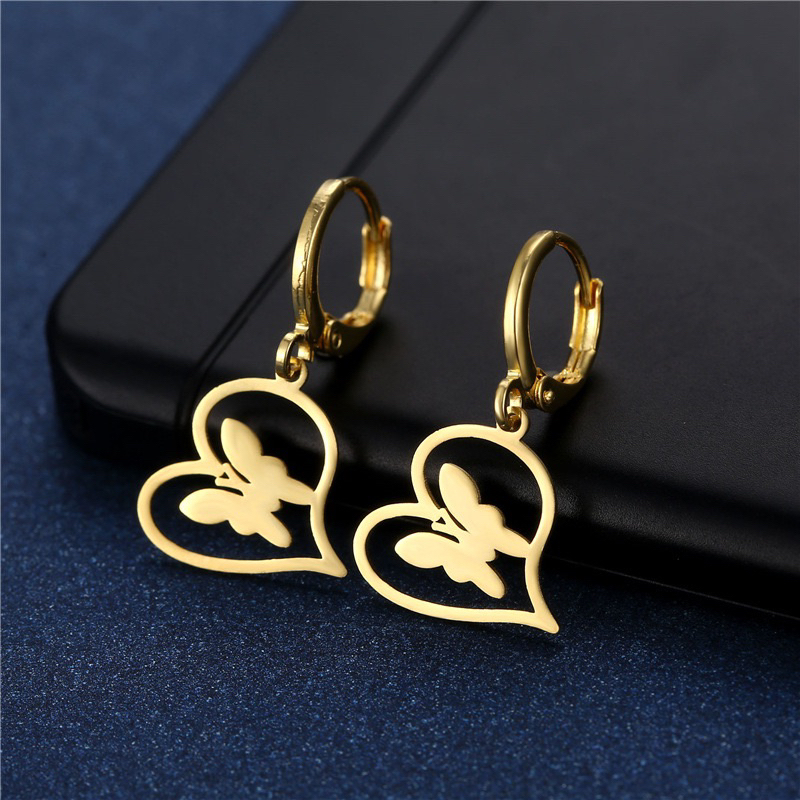 anting titanium aneka variasi wanita cantik