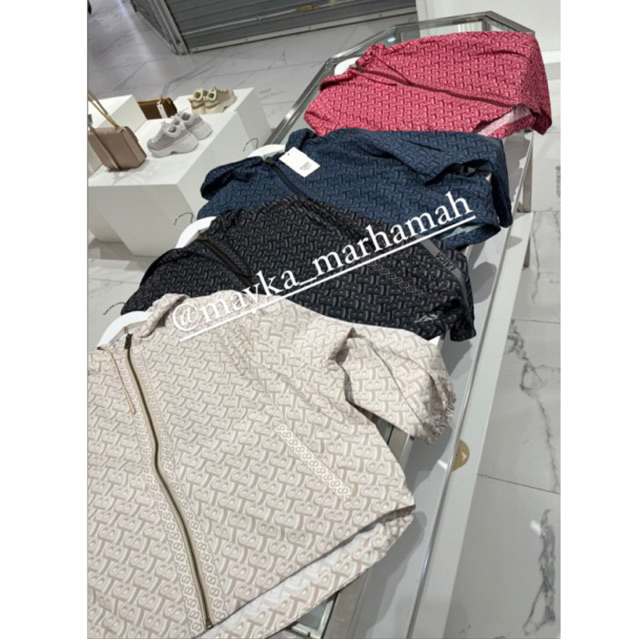 Ready Athleisure Oversized Air Jacket Buttonscarves X Laica