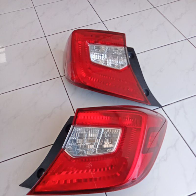 stoplamp/lampu belakang Brio 2019 keatas
