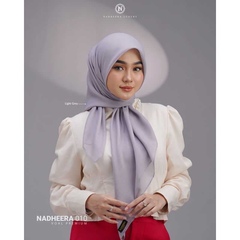 Hijab segiempat nadheera