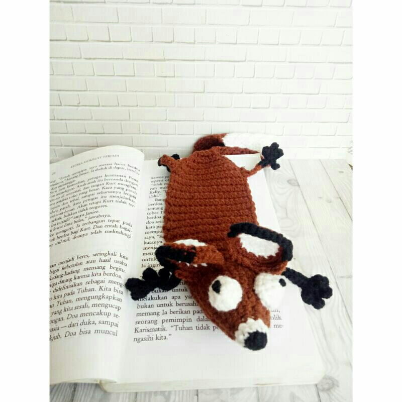 

crochet bookmark fox,rajutan pembatas buku rubah