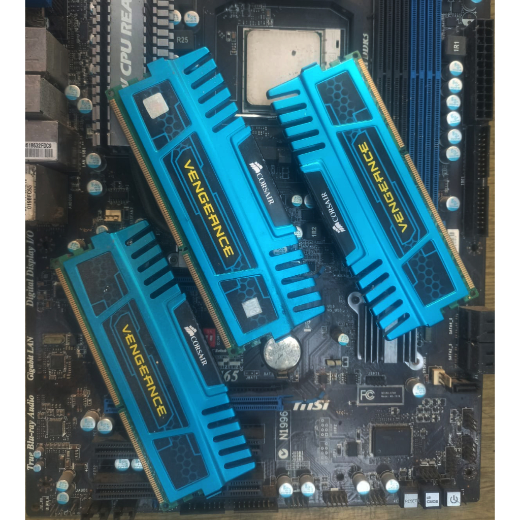 DDR3 Corsair 4GB