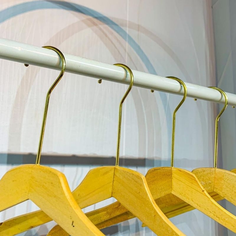 Hanger kayu/ gantungan baju gamis/ hanger kayu leher panjang/ gantungan baju kayu/ hanger kayu G gep