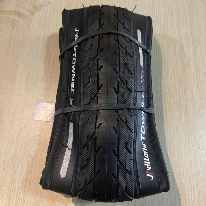 Ban Luar Vittoria Townee 27.5 x 1.75 Kevlar