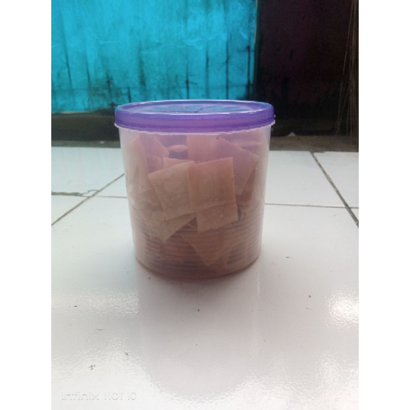 

keripik pangsit mini full 1 toples(murah)