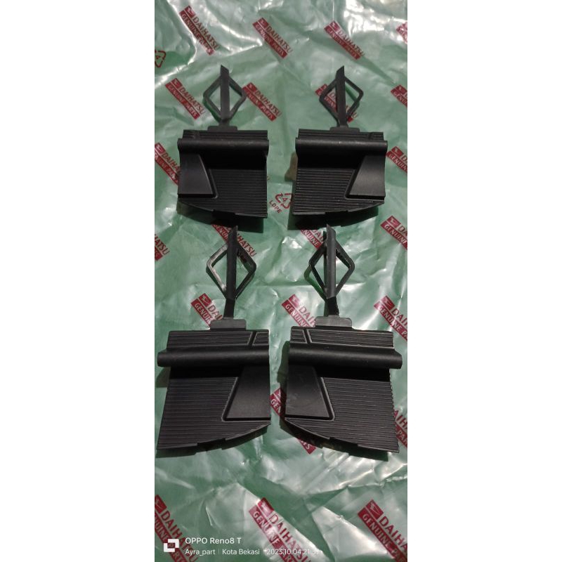 tutup bemper derek toing depan daihatsu sigra 2020 original