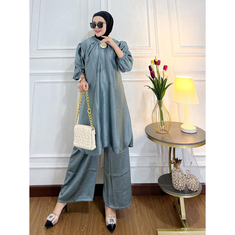 (AG) Aura Oneset Shimmer