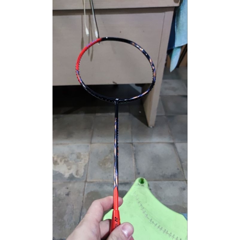 Raket Badminton Yonex Astrox 77 play