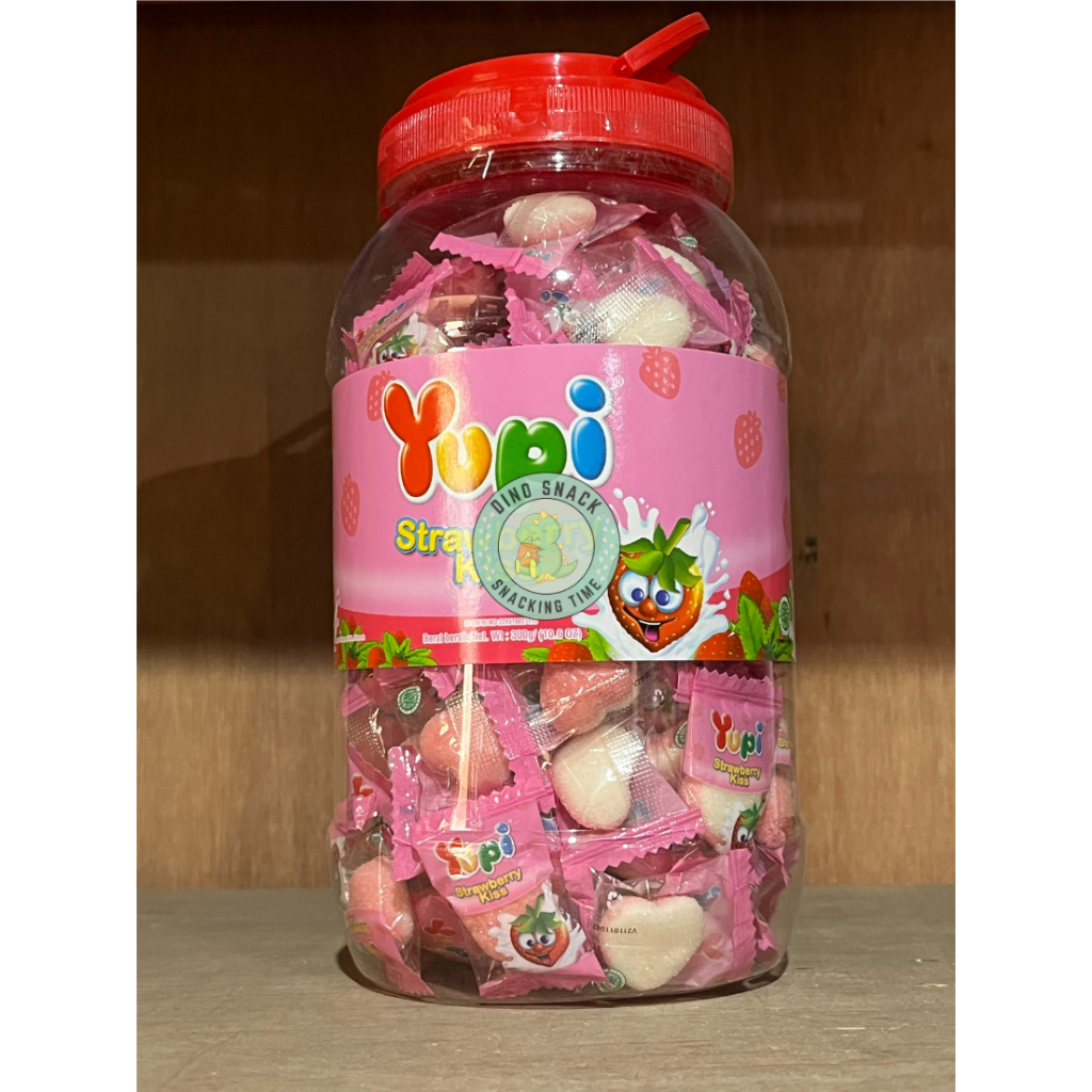 

Yupi Strawberry Kiss Jar 300g