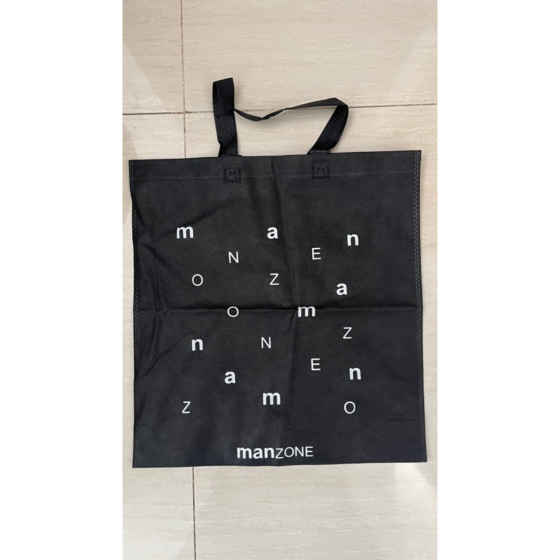 

Goodiebag Manzone