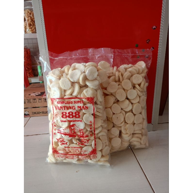 

MINI SUPER KERUPUK KEMPLANG MINI IKAN TENGGIRI ASLI 1 KG KEMASAN (500 gr) 2 BUNGKUS