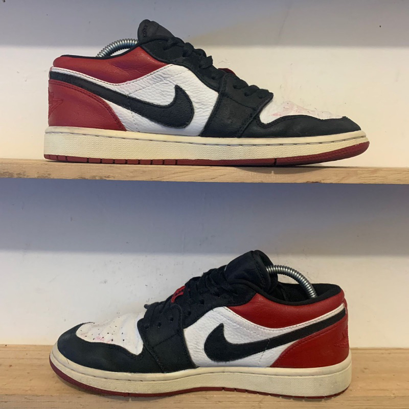 Nike Air Jordan 1 low black toe