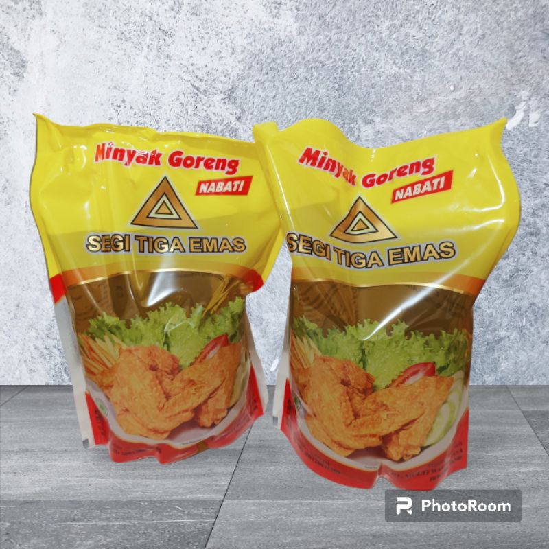 

Minyak goreng segi tiga emas 2liter/minyak segi tiga emas 2 liter