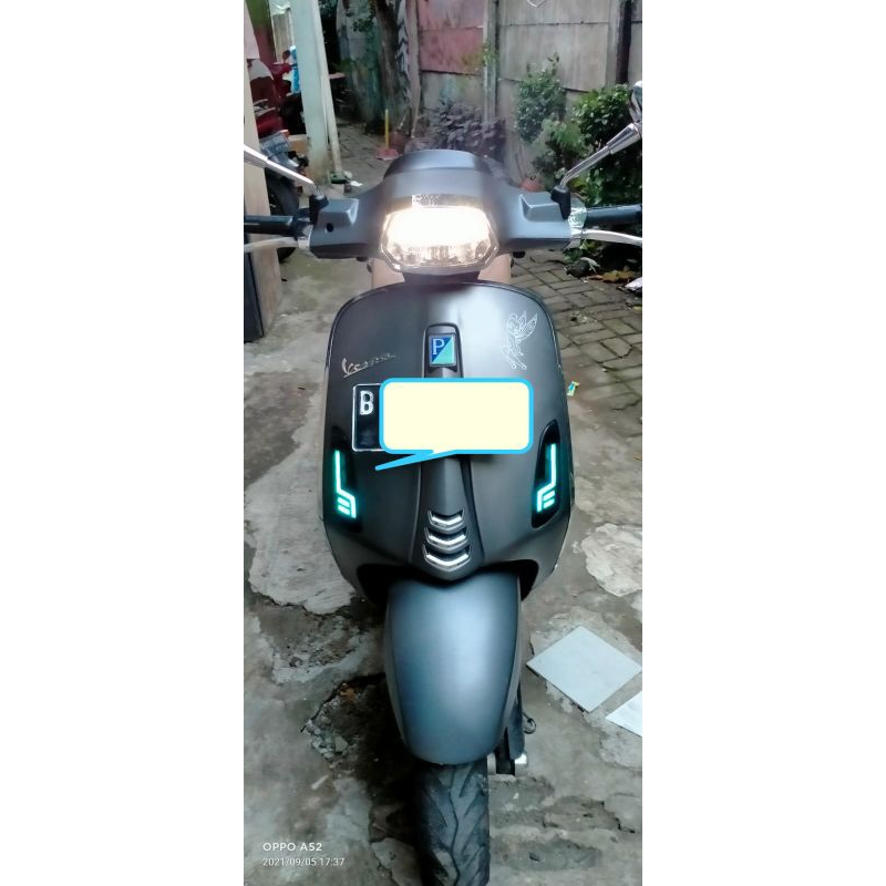 sein custom ala ala Vespa metic sprint/ Primavera seja blue ice sein kuning