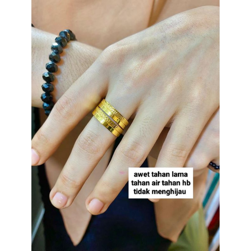 Cincin Lilit Dua Petak Polos Pasir Bahan Crum Asli Awet Tahan Lama Menyerupai Emas Asli