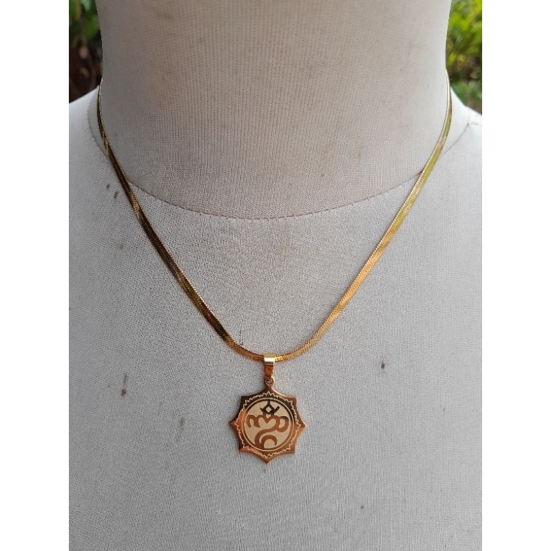 Kalung liontin omkara bali titanium