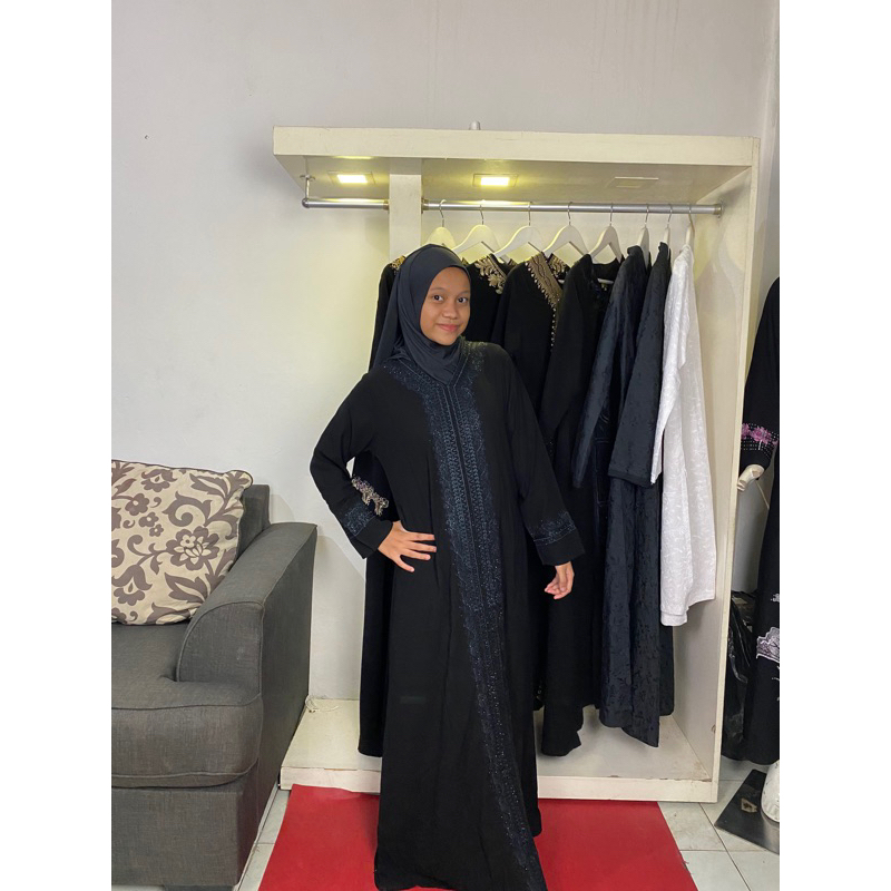 Abaya Hitam bordir emas dan rose gold bahan Jet Black Premium