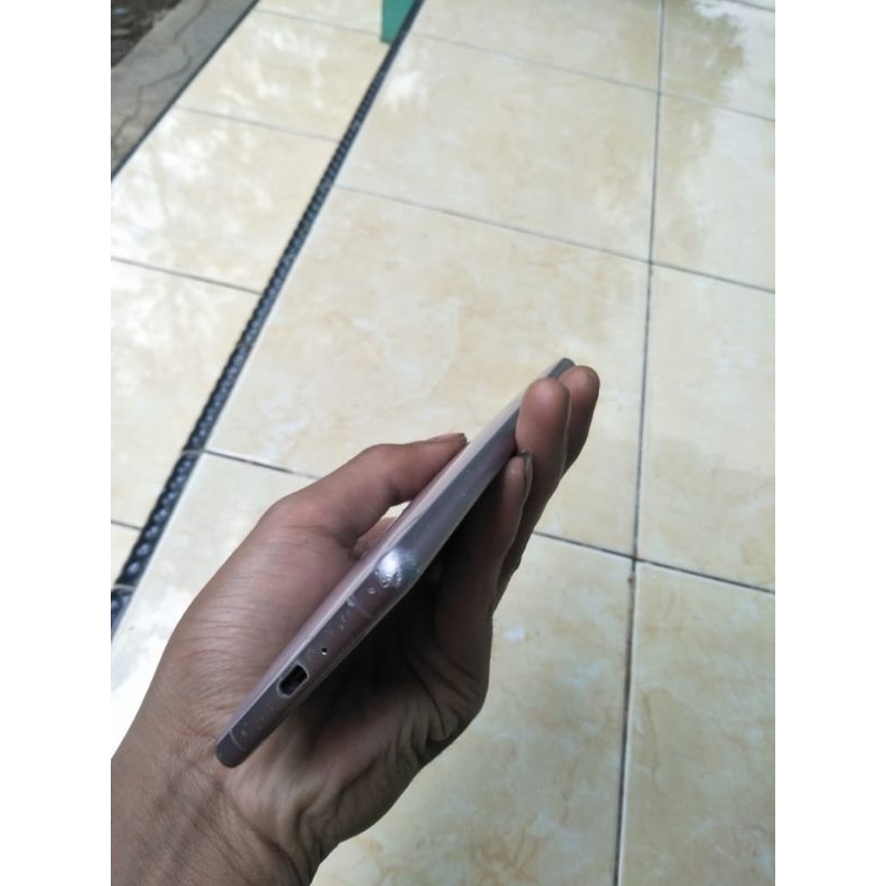 Hp sony xz2 ram 4/64 second