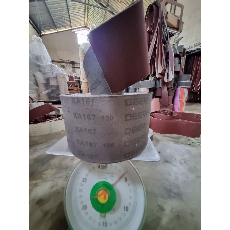 AMPLAS ROLL KAIN KAKU TEBAL GRID 150 MERK DEERFOS PANJANG 50 METER