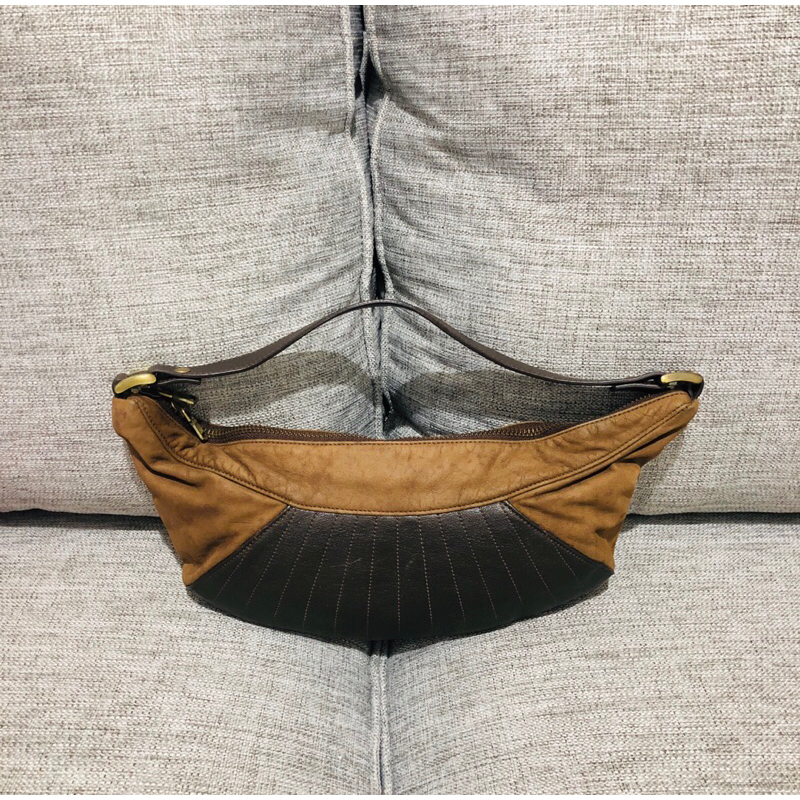 (SOLD) Tas Tenteng / Jinjing Shoulder Bag Armani Exchange