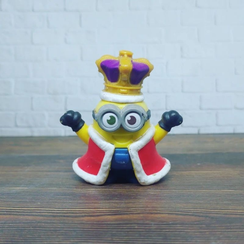 Figure Minion king bob mcd happy meal