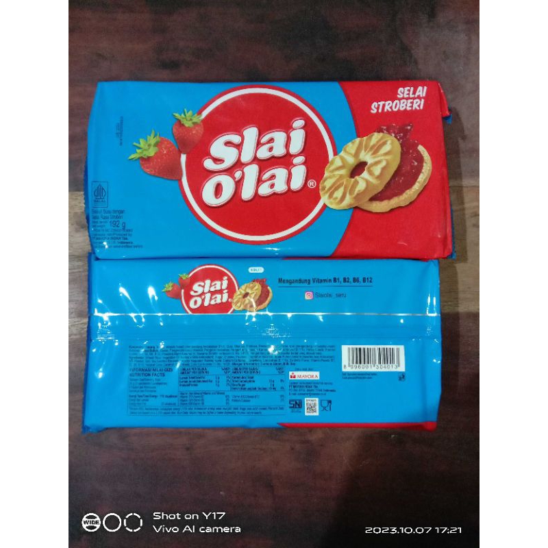 

Slai Olai Biskuit Stroberi 192gr, Slai Olai Biskuit Nanas 192gr, Slai Olai Biskuit Blueberry 192gr