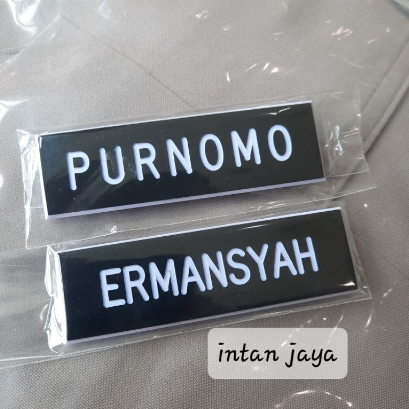 

Papan Nama PDH TNI / POLRI Ukuran 2,5x8 cm