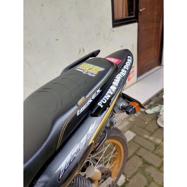 KULIT JOK HEREX BORDIR MODEL CARBON DOFF MEGAPRO VIXION VERZA GL