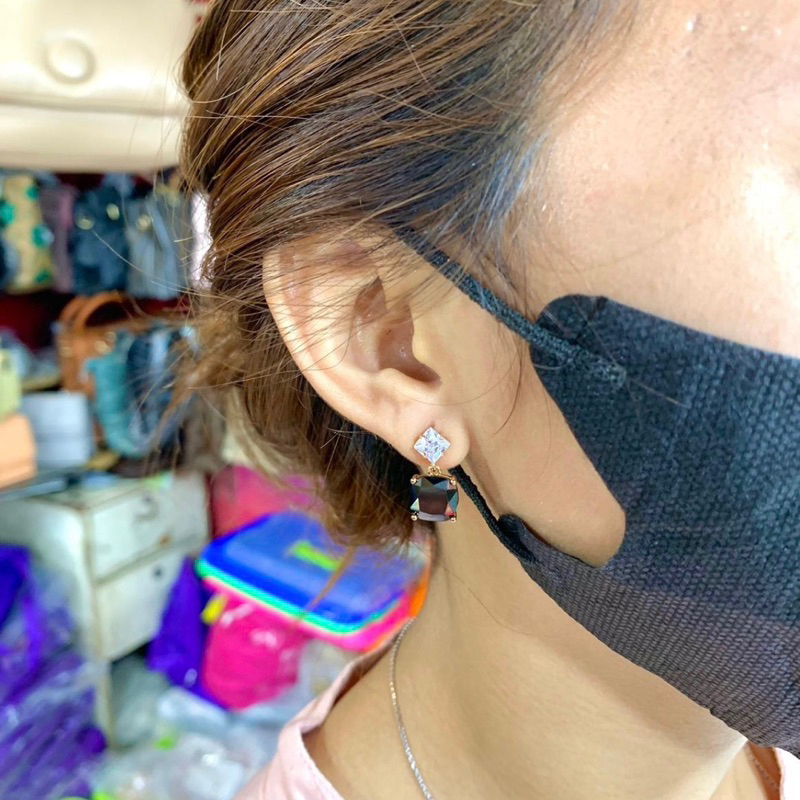 Giwang Tusuk Xuping Jewelry Jurai Mata Hitam