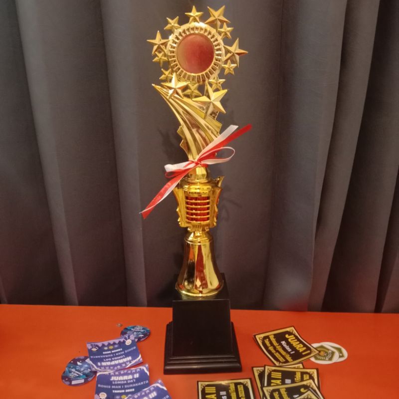 Piala free stiker Dm