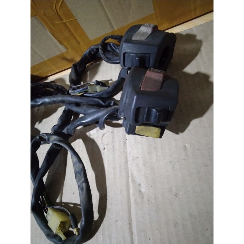 Holder Kanan Tiger Revo Original Copotan