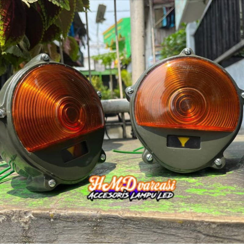 LAMPU TENGKORAK MILITARY AMBER JEEP WILLYS M151 A2 M35