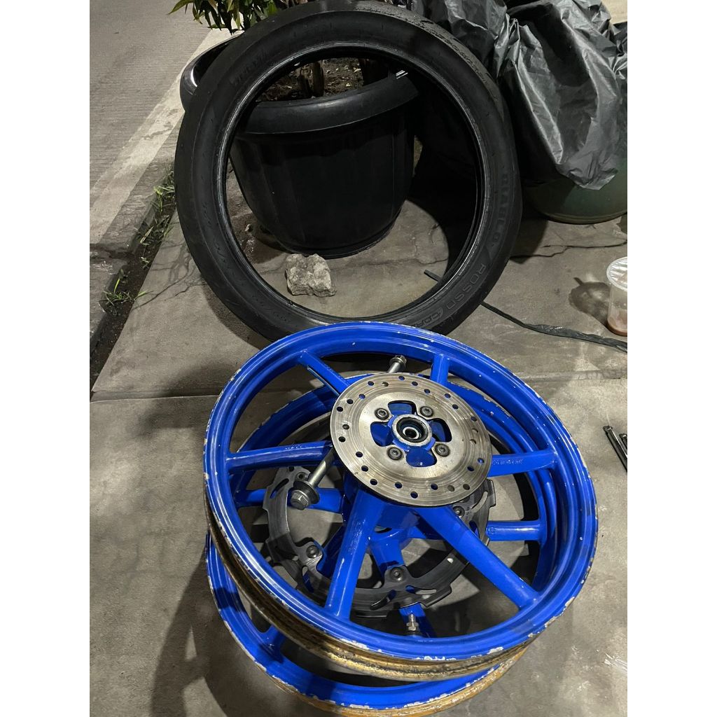 Satu Set Velk RCB SP 55 Sonic + Ban Pirelli DRC2 100,80 17(ExRace)