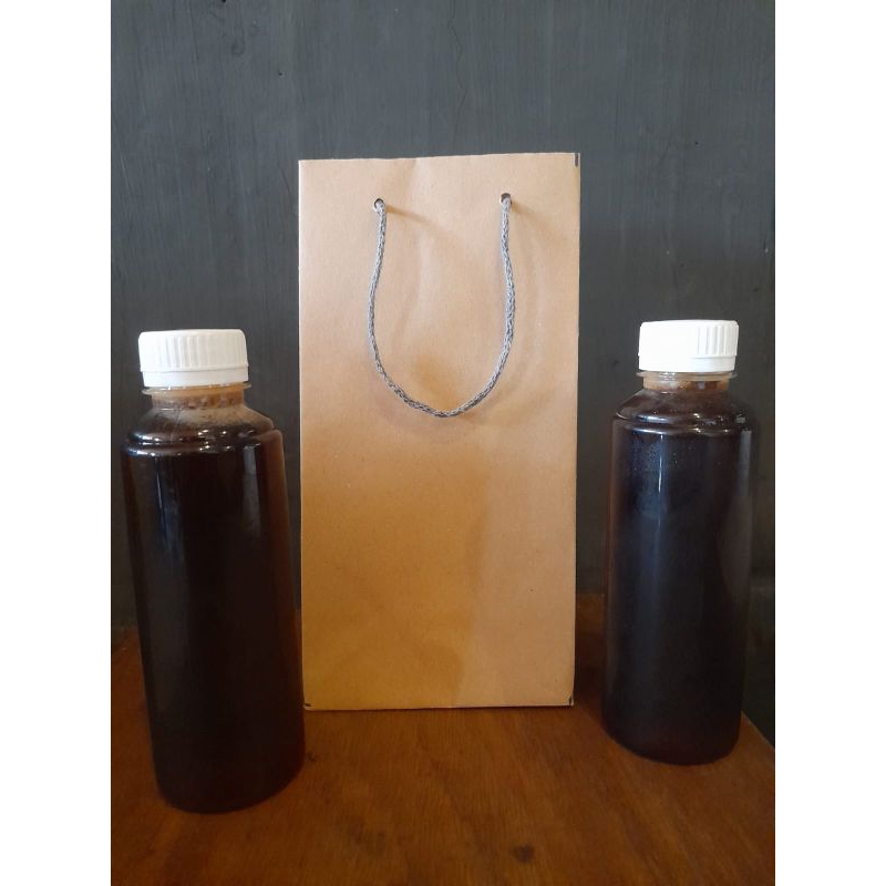 

Madu lebah murni tanpa campuran bergaransi original