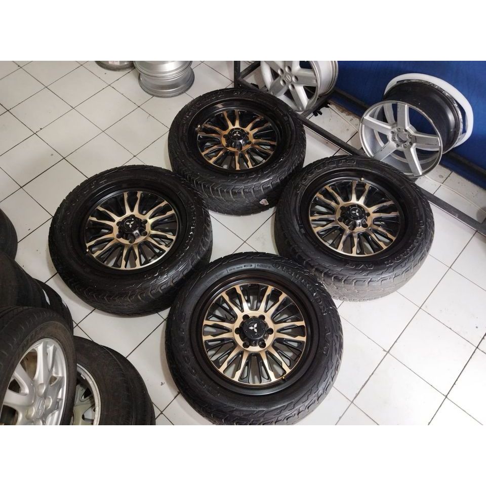 velg mobil murah pajero fortuner hilux everes pajero hsr MELAWI ring 20 pcd 6x139 plus ban
