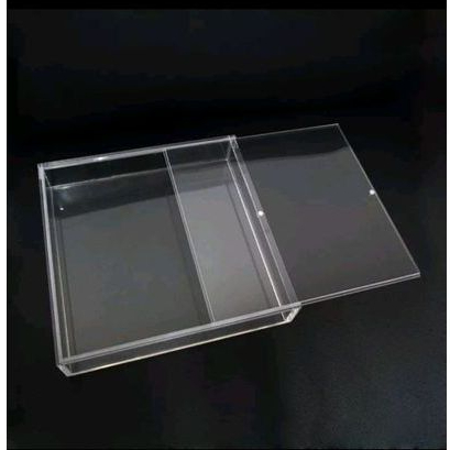 

Acrylic / Akrilik Box Sliding 2mm (20cm x 20cm x 8cm)