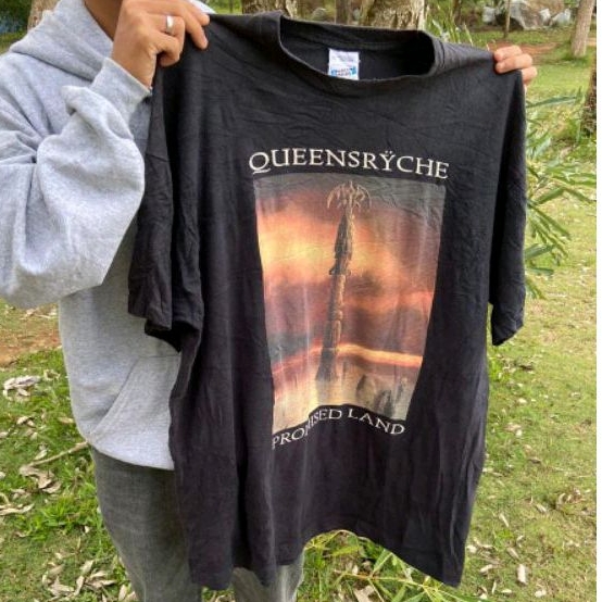 Vintage 90's Queensryche band t-shirt✨