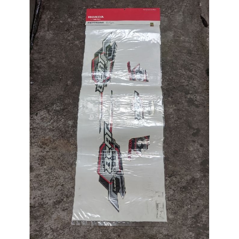 Striping sticker beat karbu hitam original