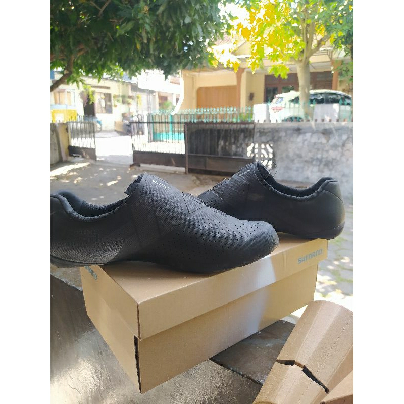 Sepatu Shimano RC3 Size 44