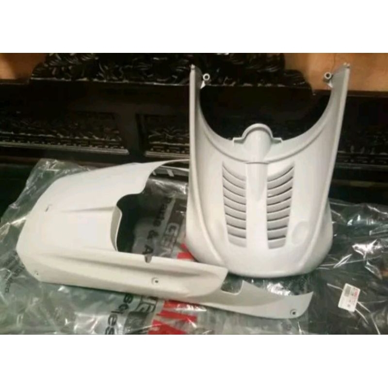 Cover dek paru & dek kolongan Yamaha Mio sporty Mio smile warna putih silver original