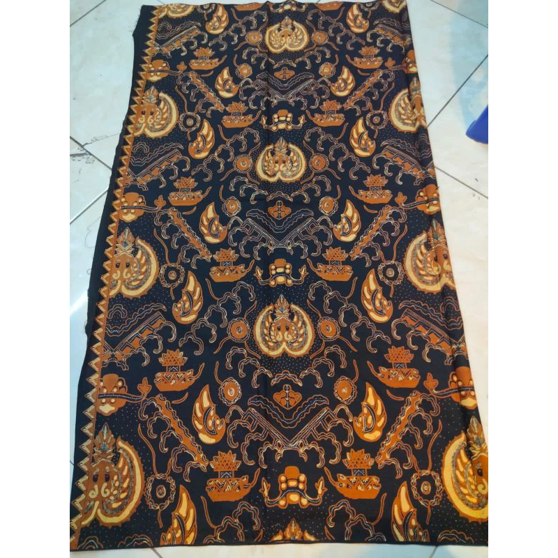 Kain Batik Solo Semi Tulis motif garuda