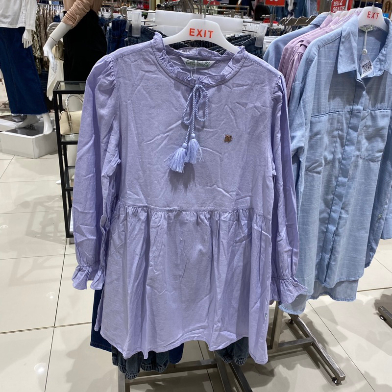 Exit signature Amanda Blouse