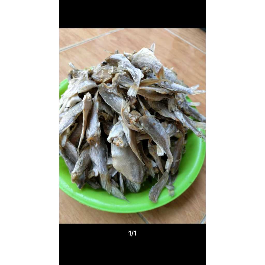 

IKAN ASIN ANAK IKAN GULAMO KHAS MEDAN Food