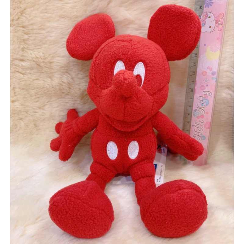 boneka mickey mouse uniqlo merah