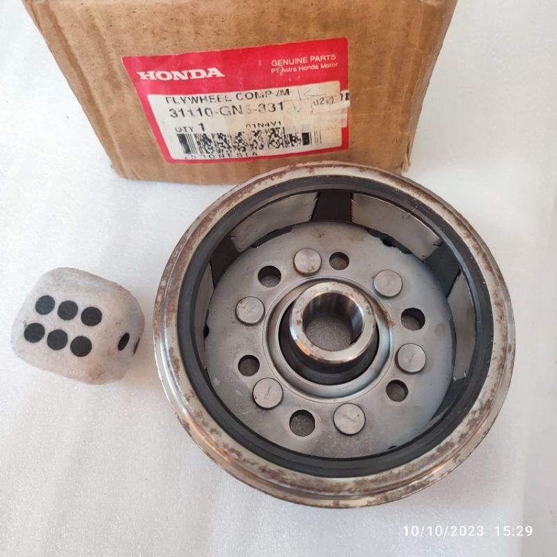 Magnet flywheel rotor Magnit honda astrea grand kick stater non stater engkol gn5 original AHM nos
