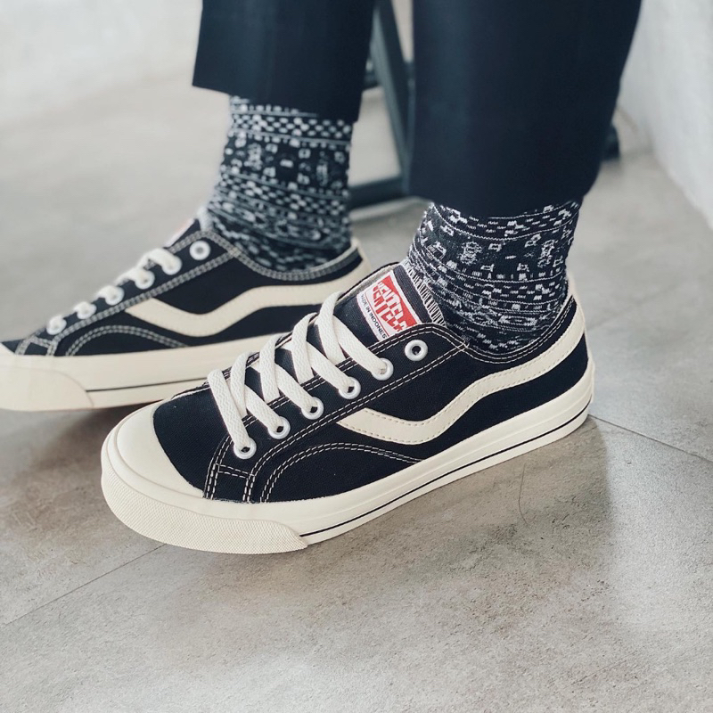 (BISA COD) ORIGINAL Sepatu Ventela Public Low Original Black Natural Sepatu Vantella Pria Wanita Ven