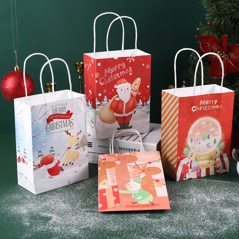 

Paperbag Merry Christmas Natal Cemara Globe Lucu